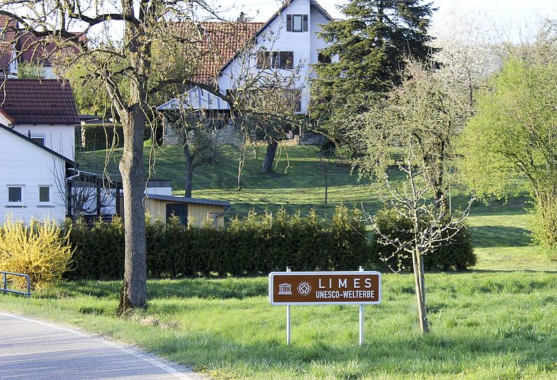  Abbildung Tafel Weltkulturerbe Limes in Pfahlbach 