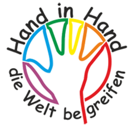 Logo Gundschule 'Hand in Hand die Welt begreifen' rund um farbige Kontur einer Hand